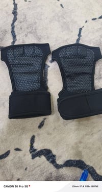 كف رياضي • جماعة الجم • جنطة نايك أصلية