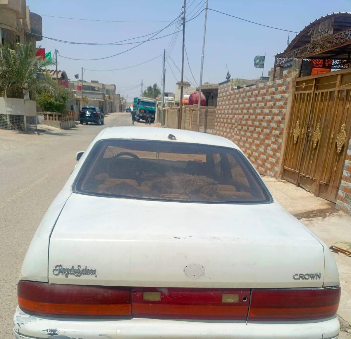 السلام عليكم من رخصت المدير بطه البيع بيها فقط تشيره قمره مودل 93 كير ومحرك جديد مكفولت وين ماطلع بيهن السياره ترب بصيط عوزه العنون البصره الزبير حي القد  السعر  38 الرقم ***********
