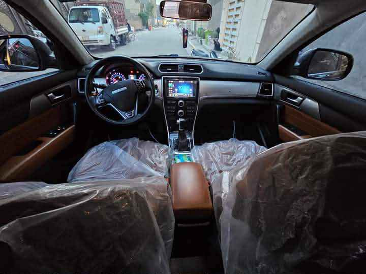 🚗 للبيع – هافال H2 موديل 2020 🚗
سيارة نظيفة جداً واستعمال شخصي، جاهزة للاستخدام بدون أي صرف.
🔹 المواصفات:
محرك 1500 سي سي
نظام بصمة (تشغيل ذكي)
بدون فتحة سقف
 تيربو 
رقم بغداد
الممشى: 85 ألف كم فقط
🔹 الحالة:
حادث سابق خفيف (بنيد + باب السايق)
الشاصي سليم 100% وما بيه أي تأثير
سيارة ناعمة جداً بالمشي
تبريد قوي جداً ❄️
تدفئة ممتازة 🔥
كلشي بيها خير من الله وما تحتاج أي صرف
💰 السعر: 11,000 دولار (قابل للتفاوض للجادين فقط)
📍الموقع: بغداد
📞 للاستفسار: ***********
السيارة فرصة حقيقية للي يريد نظافة وسعر مناسب 👌
الجاد يتفضل ويتأكد بنفسه 🌟 بغداد, العراق
