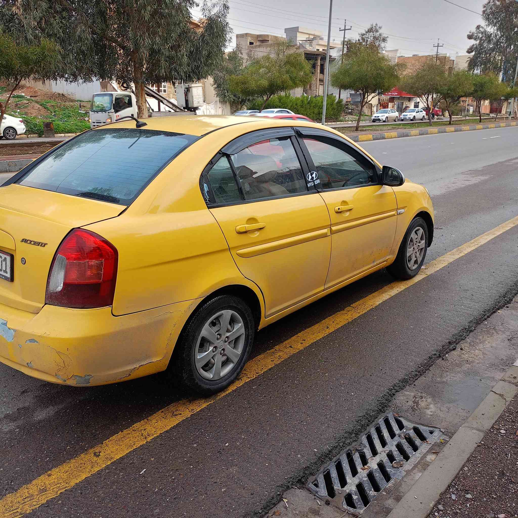 السلام عليكم
اكسنت 2010 كوري بدون ضرر فقط ملاحظات بسيطه 
كوبون بانزين موجود
هيئه وغرامات صفر 0
السياره بسمنا 
السعر 98 وبيها مجال بسيط جداً 
*********** واتساب 
***********
