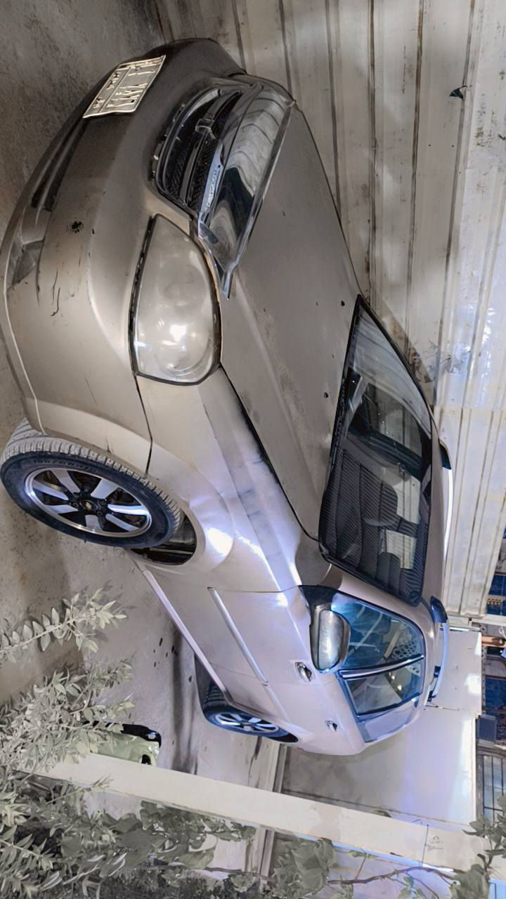 السلام عليكم اوبترا فورنزه 2007 مكينه كير حداديه تبريد خير من الله سياره بلاديه بيه شويه جراد وبيه طخه خفيفه بل جاملغ الأمامي السعر ٣٥ وبيه مجال بسيط حك الجيه مكاني بغداد البلديات الضباط ***********
