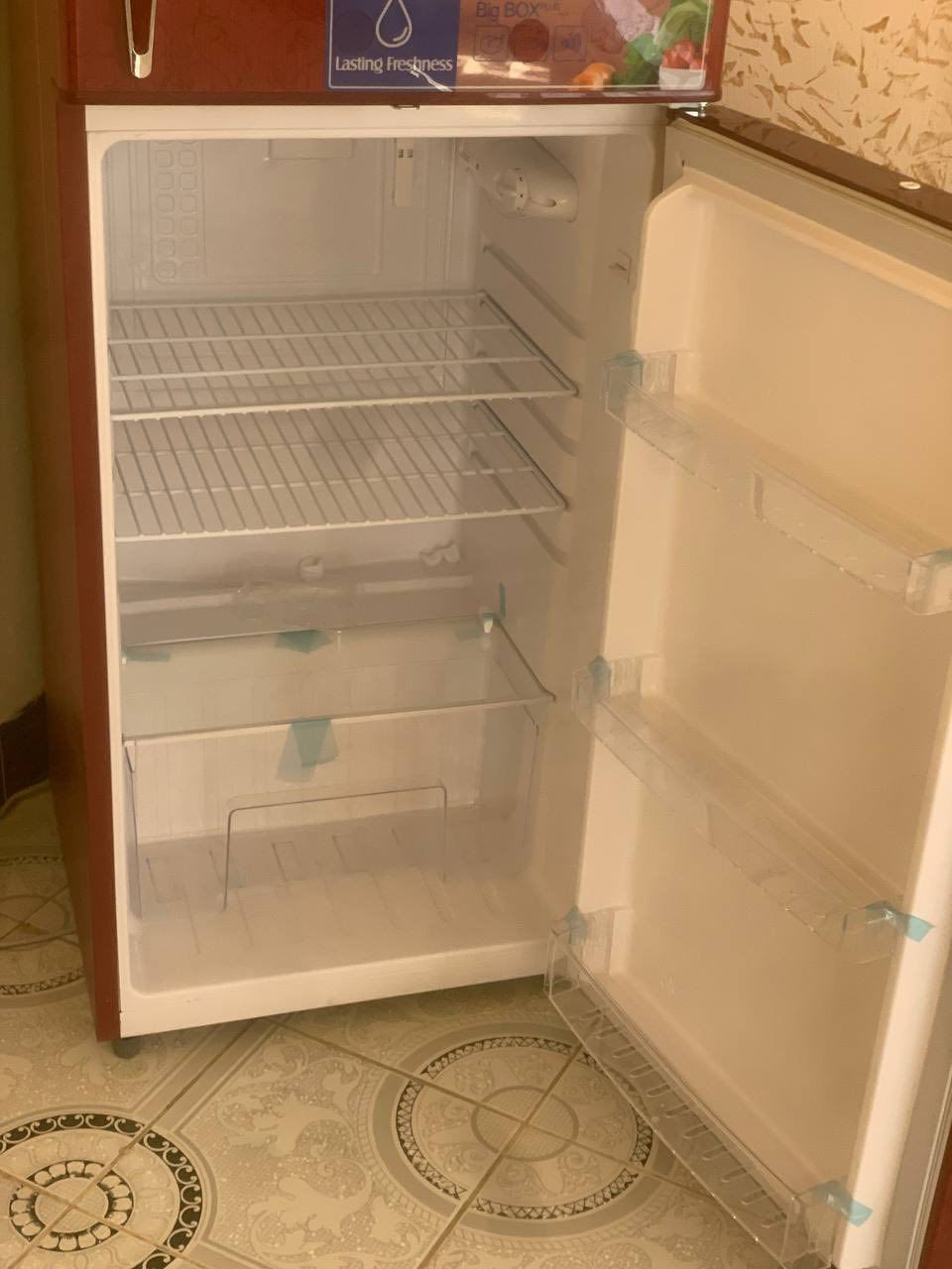 ثلاجة نوع شاربو غير مستعمل جديد طك فلين مجرد مفحوصة فقط 13 قدم 
السعر ع الخاص مكاني بالحلة 
***********
