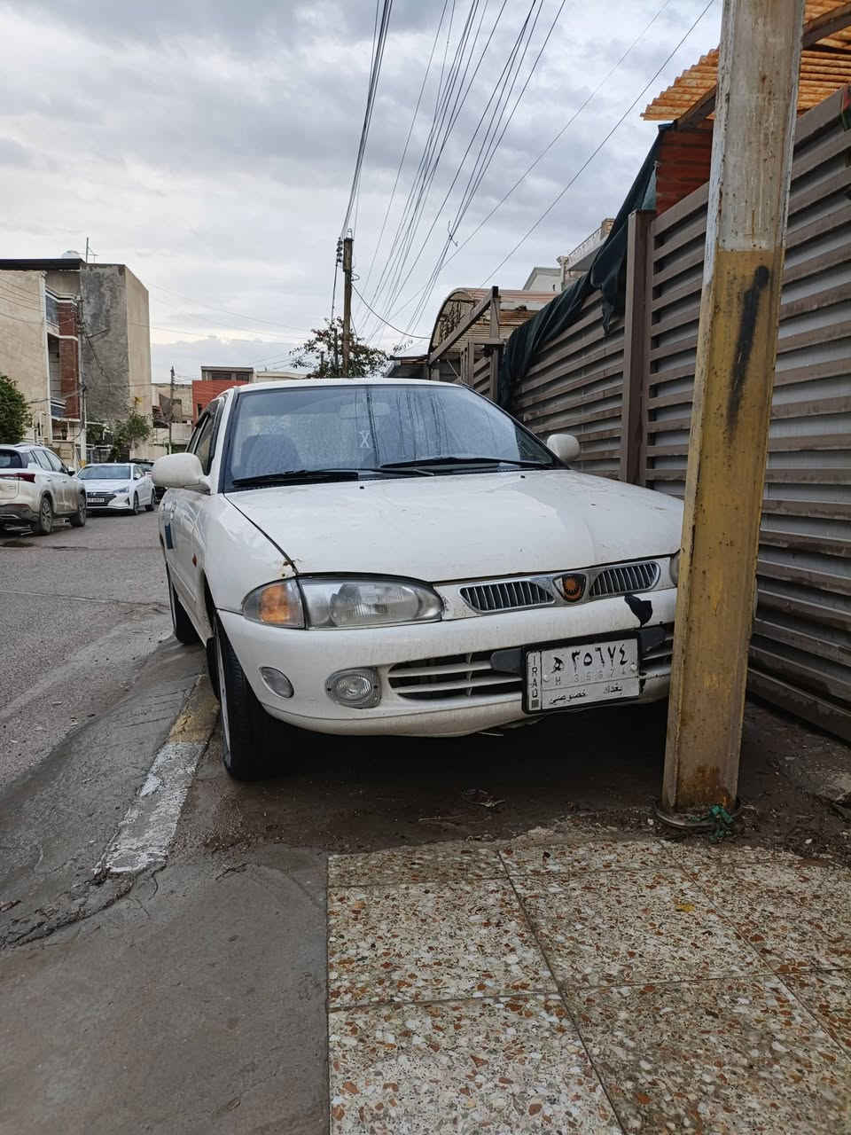 رقم بغداد
مكانها بغداد/حي الاعلام
***********
$45
صبغ قليل كلش
گير محرك مكفولات
السيارة نظيفة وكلش حلوة
الگيچات مال كامري 
الكهربائيات كلها تشتغل وبدون چطل
تبريد ثلج
اللايت اصلي ماطور يصعد وينزل
بس ضوه اللايت ب$100
لايت مخيف بيها
الكابريتر كلش نظيفة بدون بگ فاير
التفويلة 400 كيلو متر تمشيني
الدرگة او الستيرن كلش نظيفة
