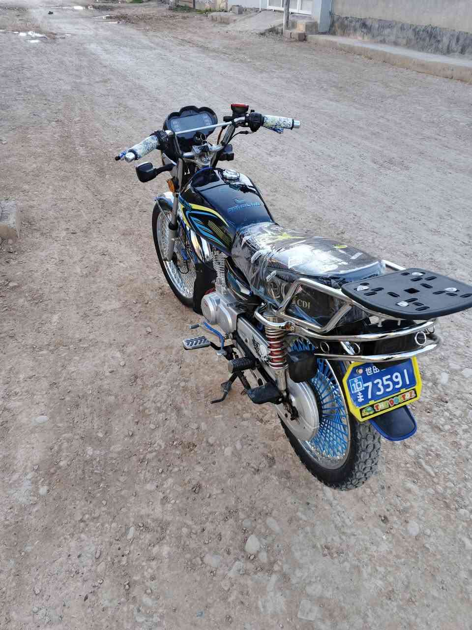 السلام عليكم دراجه تايكر موديل 25 طالعه بشهر العاشر دراجه جديده حلوه وخير من الله مكان ديالى بعقوبه***********
