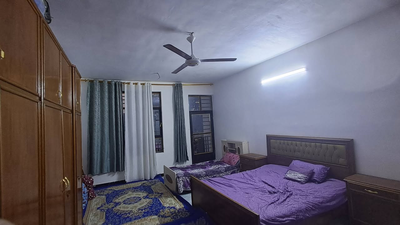 السلام عليكم
بيت للبيع ١٠٠م السكلات منطقة ١٤ مقابل مدرسة الشهد 
البيت مطلوب لمصرف الرافدين الاستفسار ع رقم *********** ممتواجد ع نت
