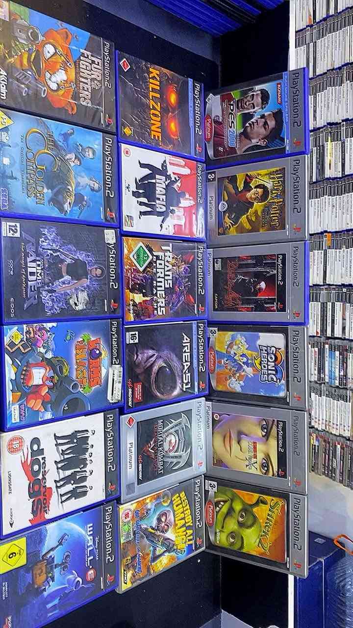 العاب ps2&ps3&stellbook عناوين قوية  الاسعار من ١٠ ونتة صاعد كل لعبة و سعرها. متوفر توصيل✅


**إذا كنت صاحب هذا الإعلان وتريد حذفه لأي سبب، رجاءا أرسل رسالة إلى الدعم الفني**