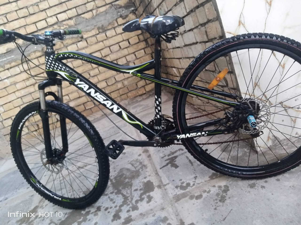 السلام عليكم من رخصت الادمن وافق على المنشور 🌹 بايسكل البيع حجم 26 شوفت عينك شلون نضيف بايسكل مرتب حلو 
سعره 60الف وبي مجال الشراي عنواني مدينه الصدر   الشراي ***********
