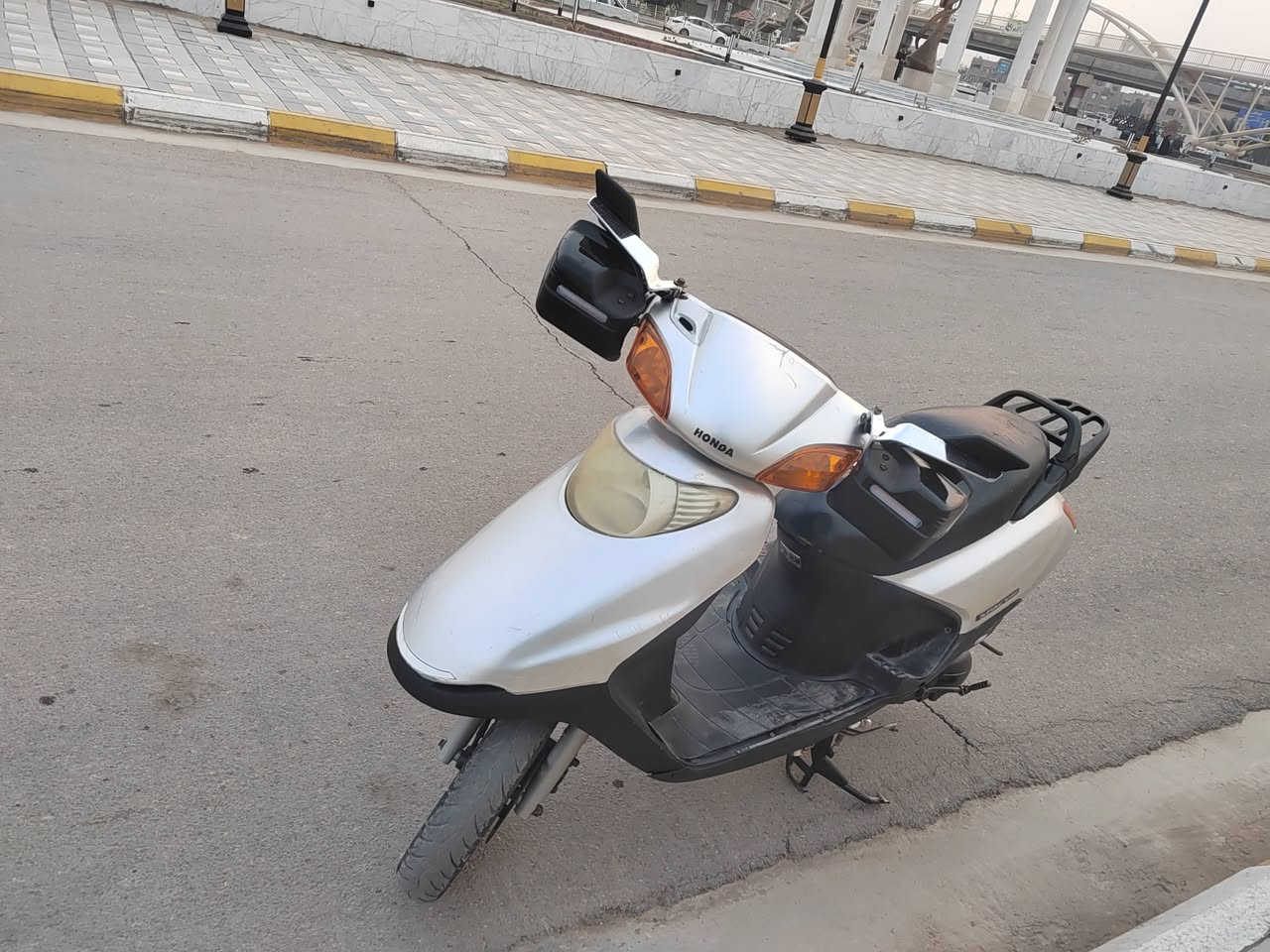 السلام عليكم سبيسي ياباني نضيفه كفرات ياباني كهربائيات شغاله سلف هندر
 خاص  الشراي يتصل ***********
