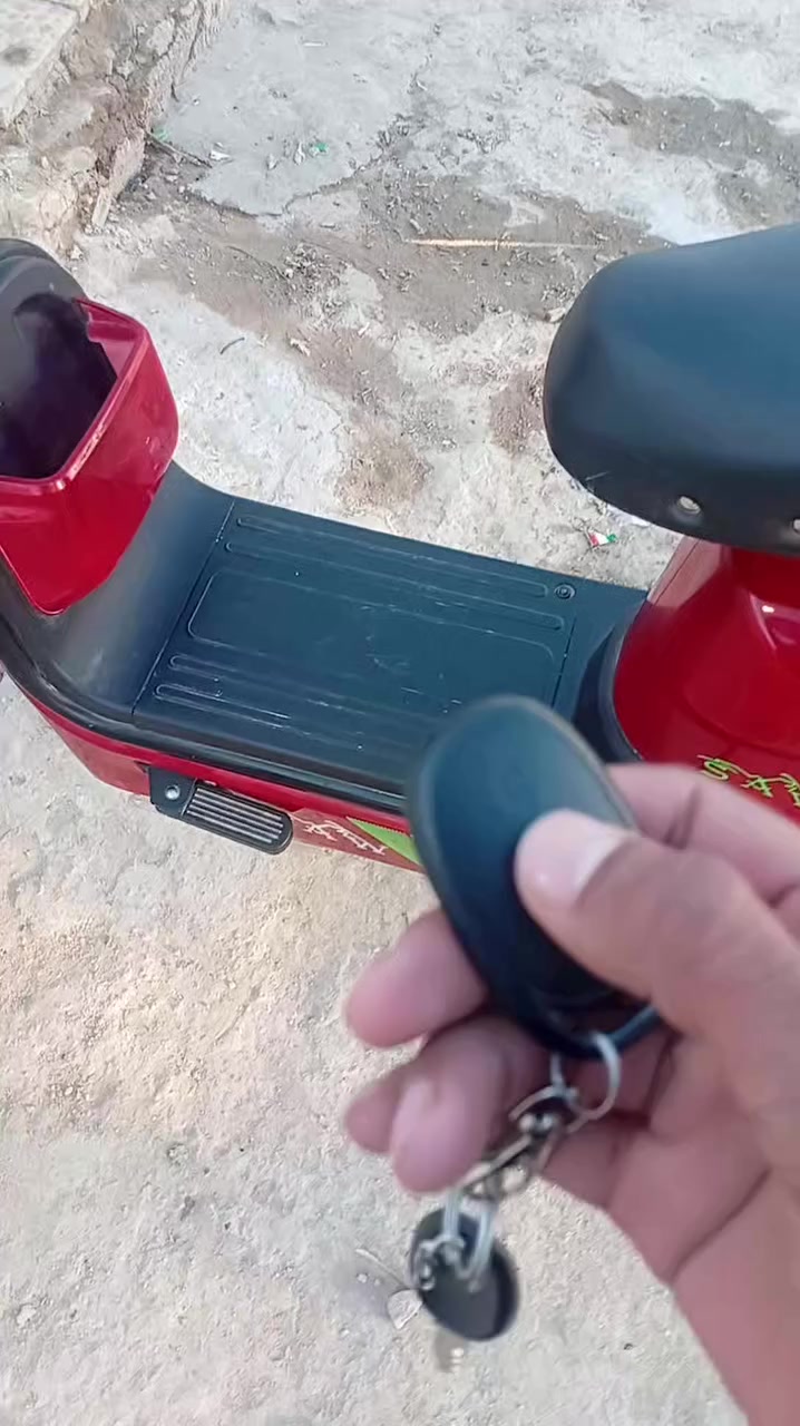 دراجه شحن البيع صالي شهرين من خذته نضيفه كلشي مابيه سعره ٢٥٠وبيه مجال حك جيه مستعجل على بيعه حجم ٢٠


**إذا كنت صاحب هذا الإعلان وتريد حذفه لأي سبب، رجاءا أرسل رسالة إلى الدعم الفني**