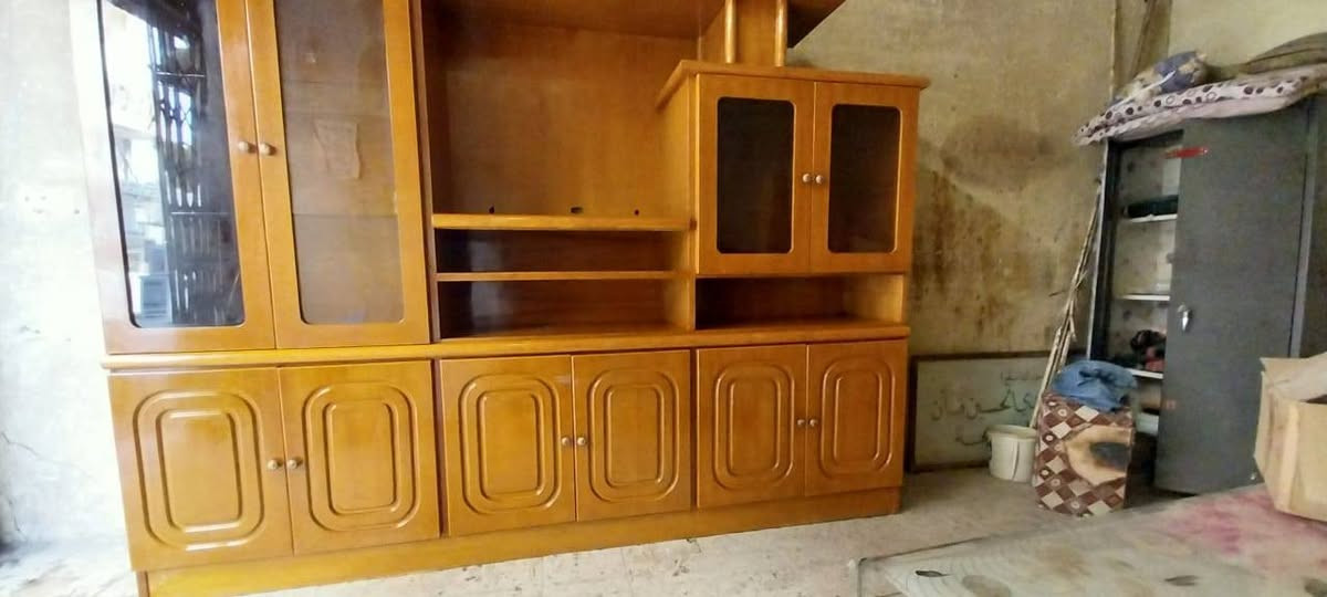 السلام عليكم معرض للبيع المكان نجف الاشرف السعر 300وبي مجال نضافته مثل الصوره أي ضرر مابي مكلف بنشر الشراي يتصل على الرقم وبي واتساب *********** @إشارة ويوجد خدمه توصيل على المشتري بعد التفاق النجف, العراق
