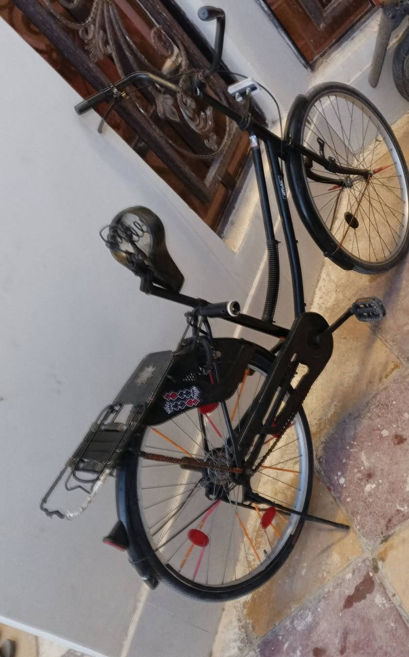 السلام عليكم                                      للبيع باسكل ياباني حاويه أخو الجديد                  هوه وغراضه كامل ماناقصه برغي دواسات ثنين طياريه سرج قلاب جاملاغات جديدات تايروجوب جديد قفل أمامي وخلفي صينية جديده صبغ بلادي شرط جديد الباسكل سعر 130الف وبي مجال للشراي                   مكان بابل القاسم مدينه الطليعه


**إذا كنت صاحب هذا الإعلان وتريد حذفه لأي سبب، رجاءا أرسل رسالة إلى الدعم الفني**