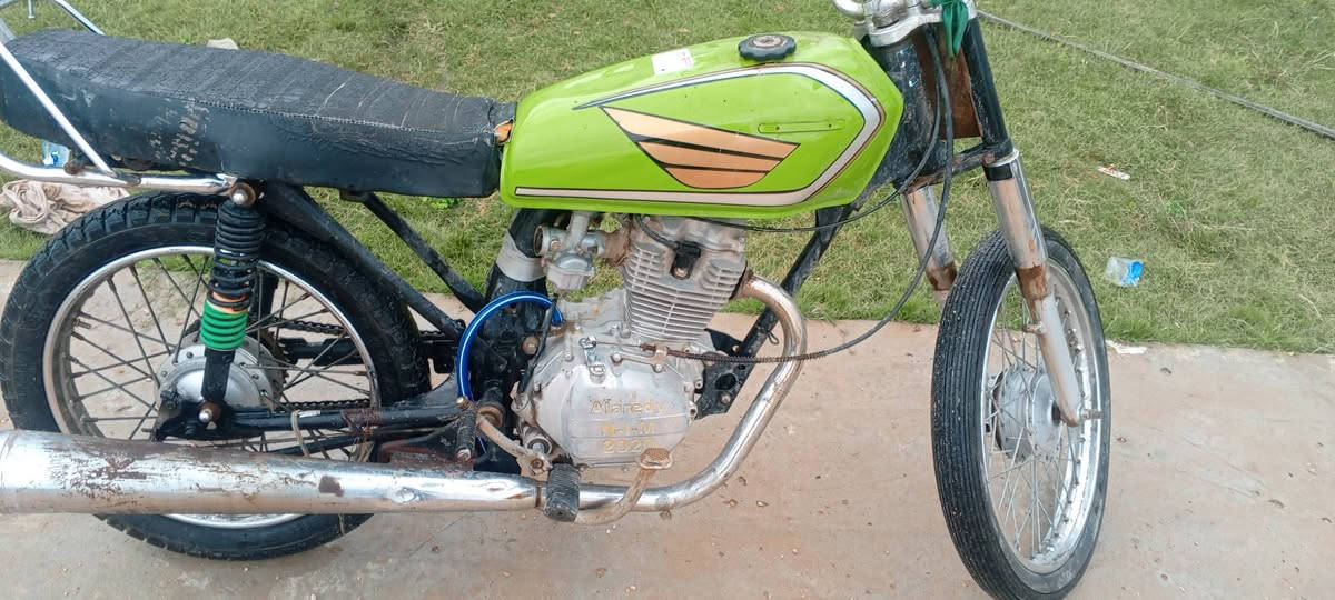 سلام عليكم دراجة اربعة كير موديل عشرين كلك سعر 300 وبيهة مجال حق الكروة فقط


**إذا كنت صاحب هذا الإعلان وتريد حذفه لأي سبب، رجاءا أرسل رسالة إلى الدعم الفني**