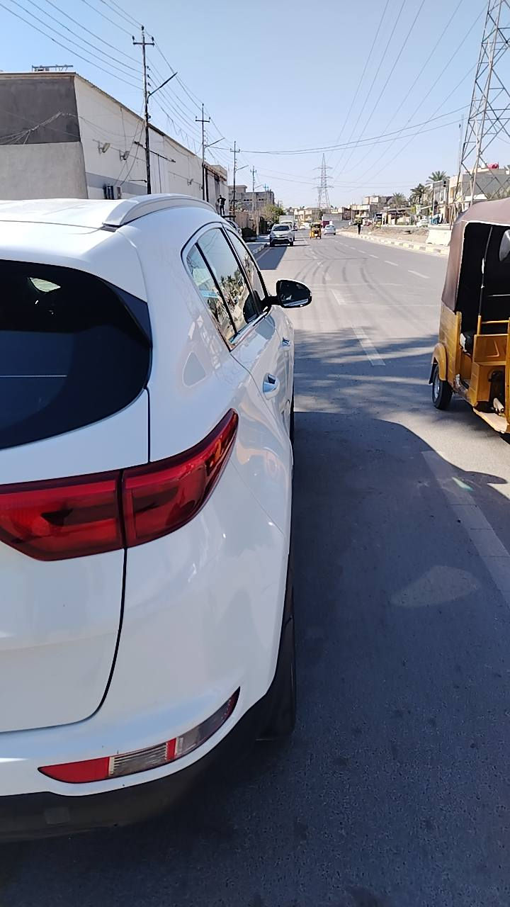 سبورتج خليجي 
موديل 2019 
سويج عدد2 
حساس امامي خلفي 
كامره 
محرك 2000 الفين دوش 
ماشي 99
داخل عسلي صبغ باب 
رقم بغداد بسمي 
مري كهرباء 
مكان سياره بغداد شارع فلسطين 
تلفون ***********
