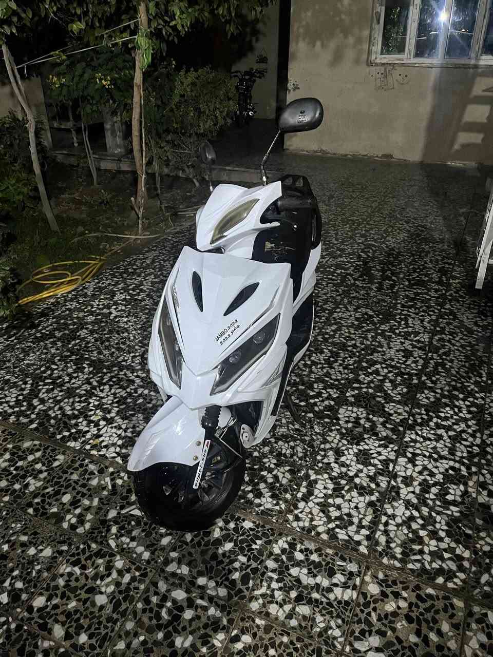 سلام عليكم دراجه للبيع كلشي شغال بيها كهربائيات مكينه سلف بس الهندر بسيط سعر. 400 و بيها مجال اي استفسار خاص و هاذه رقم ***********
