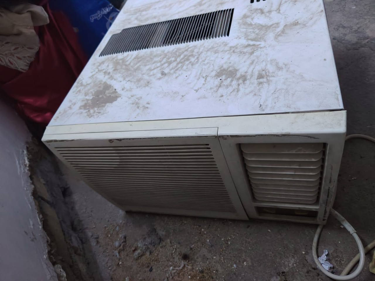 اغراض جديده للبيع ***********
