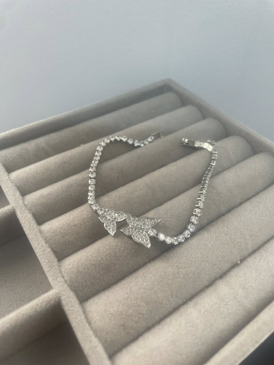 بنات اريد اسد البيج⭕️⭕️😣
وجاي اسوي تخفيضات 

كل القطع عليهن تخفيضات
الاسعار بلستوري
توصيل بسمايه الف🚗


**إذا كنت صاحب هذا الإعلان وتريد حذفه لأي سبب، رجاءا أرسل رسالة إلى الدعم الفني**