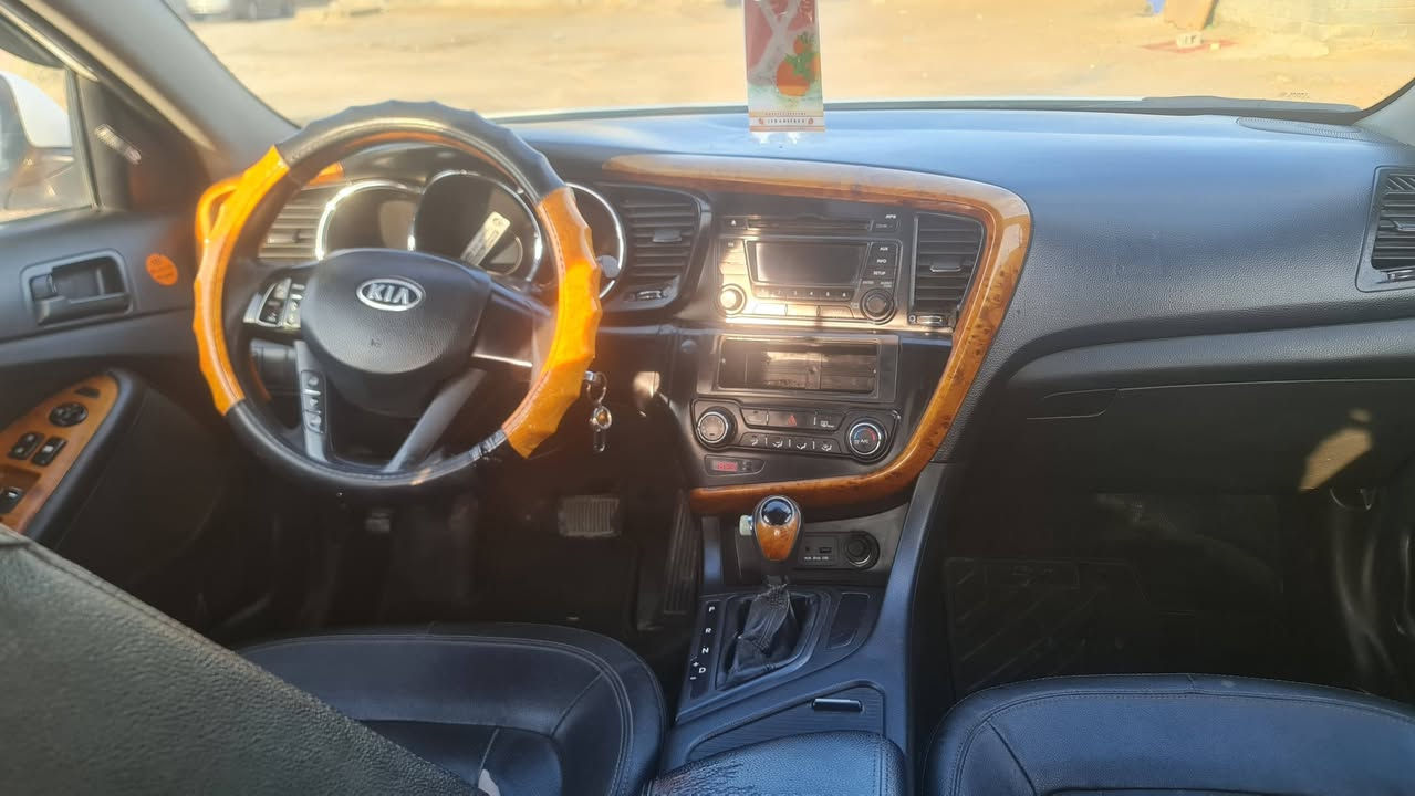 كيا كي 5 موديل ١٣ وارد كوري مكفوله من الضربه السعر ١١٣ وبيها مجال الاتصال *********** مكان سياره بصره ابو صخير
