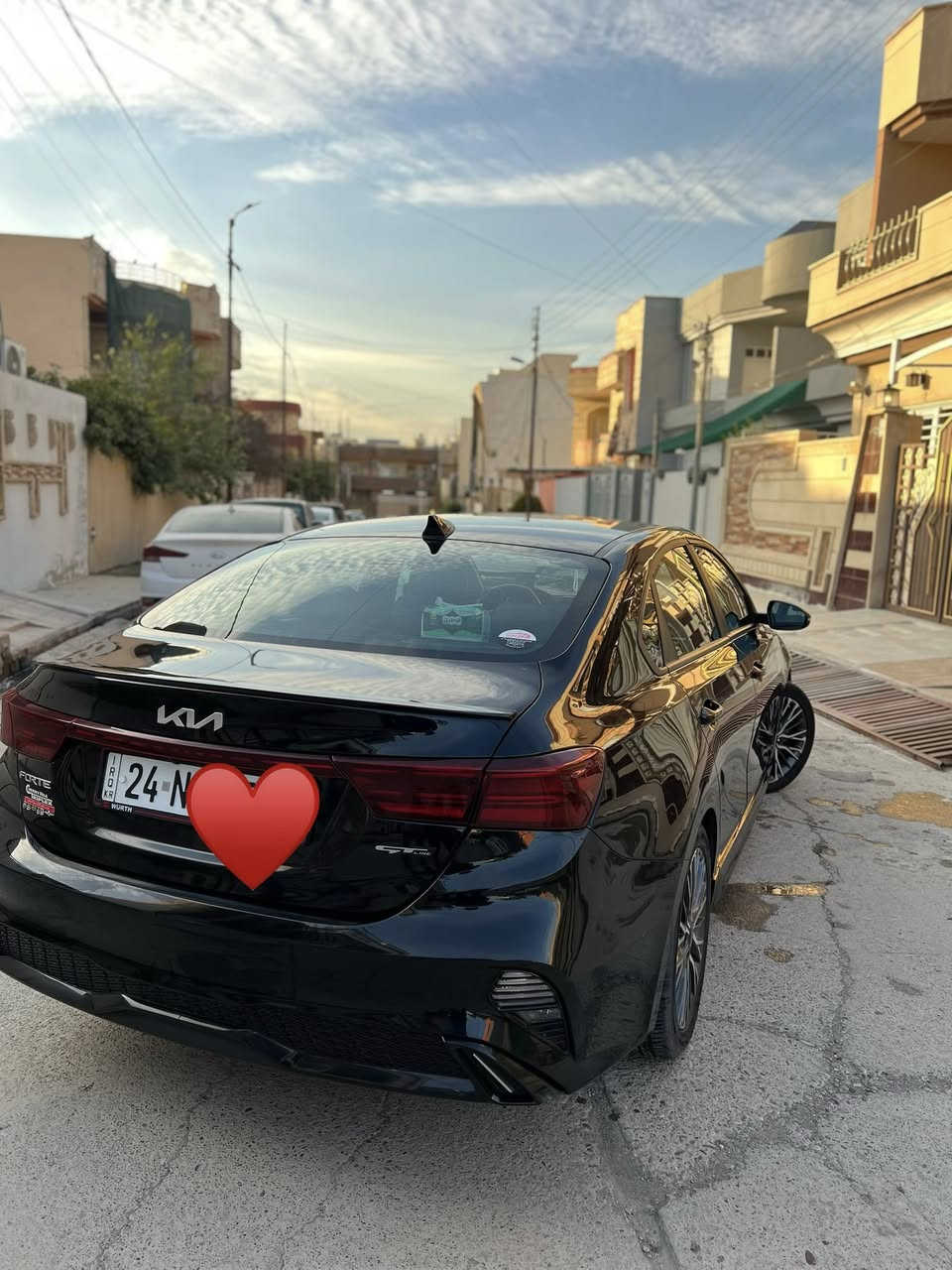 للبيع… كيا فورتي 2023 فول مواصفات جيتي لاين(GT LINE)محرك 2000 دوش المرغوب بدون دوانز كير محرك شرط ماشيه 52 ألف السياره نضيفه حيل ومال بيت رقم دهوك
المواصفات:
سلايت
بصمة تشغيل 
بصمة ابواب
تشغيل عن بعد 
رادار امامي 
رادار خلفي 
رادار جانبي
نقطه عمياء
تحديد مسار
كروز سرعه
اشاير بالمري
سستم صوت بلادي (HARMAN KARDON)
هاند بريك بصمه
اوتو هولد
داخل اسود
كشنات مختوم GT LINE
ستيرن مختوم GT LINE
شحن لاسلكي
شاشه كبيره
كامره دوار
كار بلاي
تبريد منفصل
3 انضمة قياده(سبورت_سمارت_نورمال)
لايت لد
بك لايت لد
بلاجكتورات لد زينون
ويل كب 17 سبورت
تحكمات ستيرن جهتين
4 دسك 
جامات كهرب

الضرر جاملغ امامي يمين مبدل+ باب مبدل
صور السونار والضرر موجوده بالمنشور

السعر:160
للأستفسار:***********
