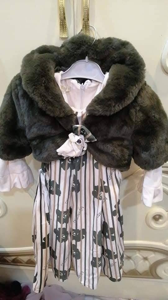 فستان طفله من عمر سنتين لحد عمر 4 سنوات اشتريته وطلع زغير
المكان حي ميسان


**إذا كنت صاحب هذا الإعلان وتريد حذفه لأي سبب، رجاءا أرسل رسالة إلى الدعم الفني**