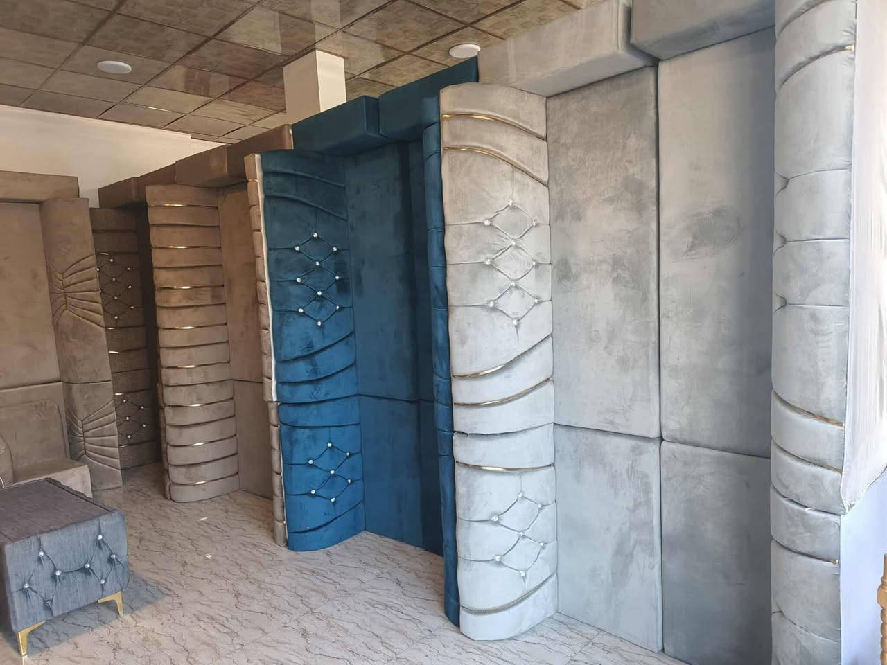 ‏#350الف فقط #معرض_حمودي_للاثاث بمناسبة حلول شهر رمضان المبارك اعاده الله علينا وعليكم بالخير تخفيضات #350_الف ديوان 11 نفر 5 قطع_7 متر جديد كل الألوان #معرض_حمودي_للاثاث   العنوان...... تكريت  الزهور  خلف قاعه الشهيد ليث مقابل معهد الفنون الجميلة...‏


**إذا كنت صاحب هذا الإعلان وتريد حذفه لأي سبب، رجاءا أرسل رسالة إلى الدعم الفني**