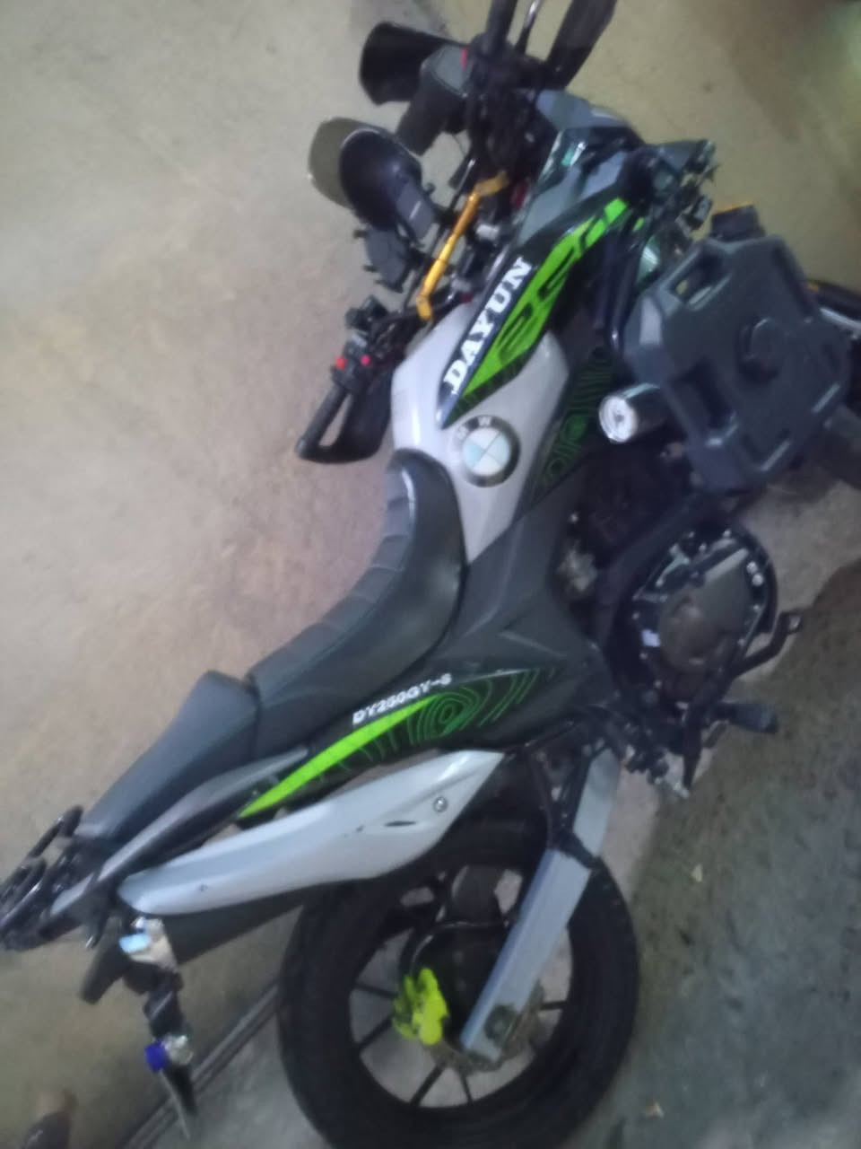 السلام عليكم دراجه دايوان نفنجر دراجه مال جناي وياله وتايرات لاتي مكاني مدينت الصدرالورفلي عيني سعر قفل 3وربع مبدل تايرات بس تايرات كلفتني600 تعبان عليه مطالع بيه هواي تجي تفحصه رقم ربيل بس الشراي موشراي االايدخللي


**إذا كنت صاحب هذا الإعلان وتريد حذفه لأي سبب، رجاءا أرسل رسالة إلى الدعم الفني**