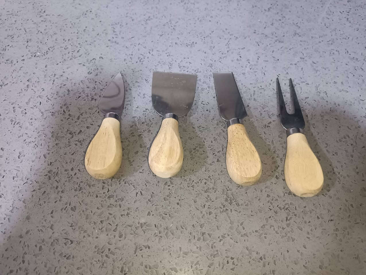 السلام عليكم 
غراض للبيع مالت بيت استخدام قليل نظيفات كلش اي استفسار مراسله خاص فقط رجاءآ العنوان كربلاء


**إذا كنت صاحب هذا الإعلان وتريد حذفه لأي سبب، رجاءا أرسل رسالة إلى الدعم الفني**