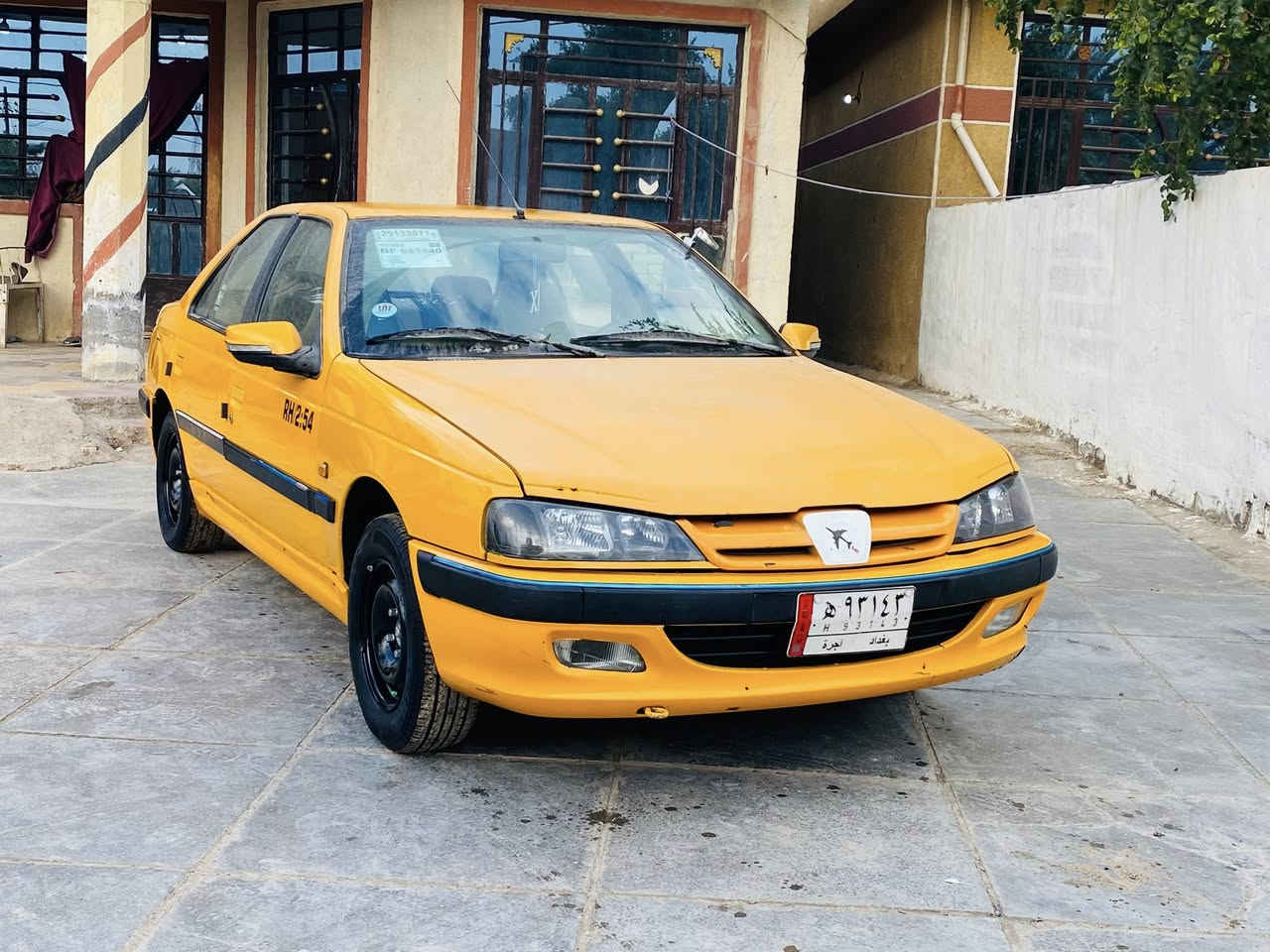 للبيع بيجو بارص موديل 18 رقم بغداد بسمي تحويل مباشر كير. ومحرك مكفولات تخم تاير تبريد ثلج مكفوله من الحادث بنيد مبدل فقط بدون ضرر  منضومه غاز تحكم حساسات شاشه مدوشمه سنويه مجدده مصفره هيئه  وغرامه جاهزه من كلشي السعر 57 وبيه مجال مكاني بغداد رقم ***********
