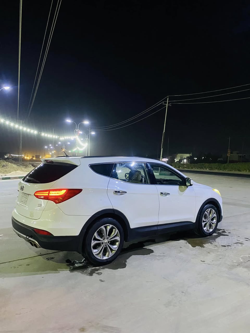 السلام عليكم (( 175 )) $
للبيع سنتافي 2014 خليجي ابيض رقم بغداد تحويل مباشر كفاله عامة عده بنيد مرخة براغيه لباقي مكفول فول 1/1  بنرامة بصمة جلد 6 سلندر 7 راكب مكاني بابل كفل رقم لهاتف ***********
