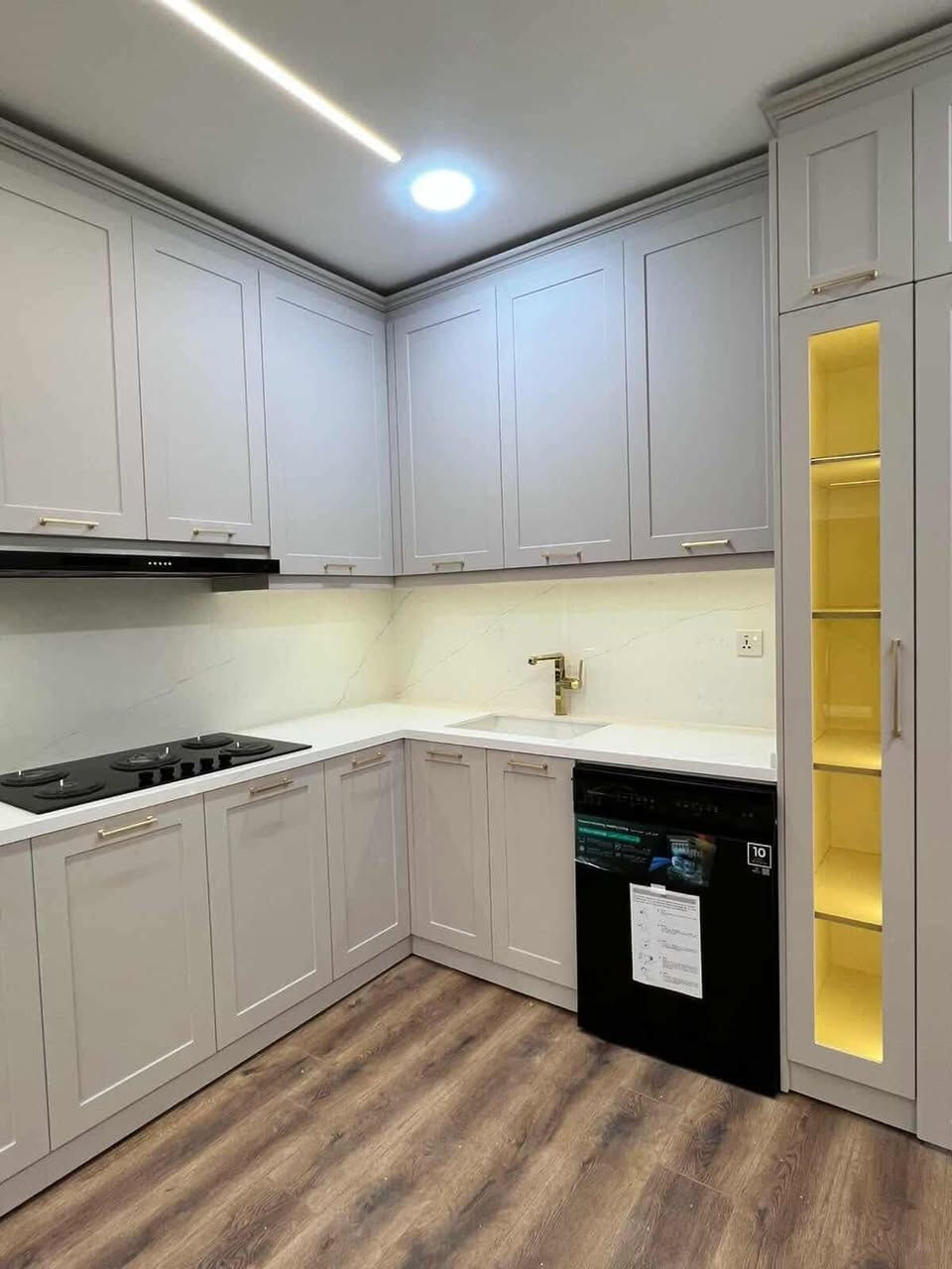 معرض كاكه مروان ..💯
لكافة انواع الابواب القاصة والابواب الداخلية نوع عظم والمطابخ والشبابيك والمحجر
*  تصاميم عصرية تناسب ذوقك واختيارك مع تصاميم حسب الطلب 
*ضمان في المتانة والرصانة والقياس المناسب 
*امان عالي و مقاومة للعوامل الجوية 
#معرض كاكه مروان وجهتك الافضل لبيت استثنائي 🫰
العنوان : الديوانية -طريق الحولي -الجامعة -مجاور فيرست مول  من الساعة 8 صباحا الى 10 ليلا
بأدارة  سجاد الخفاجي 
للتواصل :مراسلة الصفحة او الاتصال 
***********
واتساب ***********
