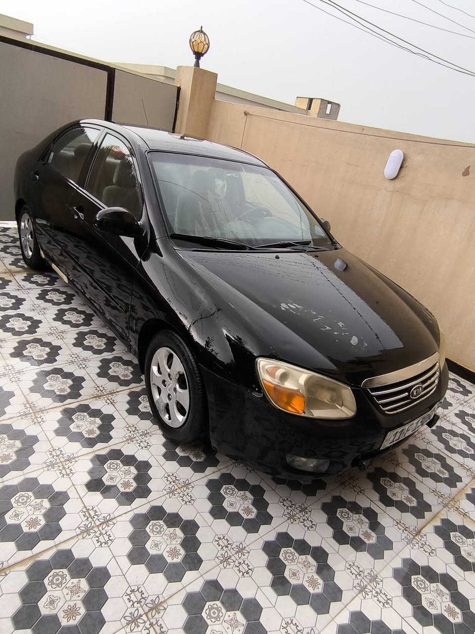 السلام عليكم للبيع سبكترا 2008 السيارة جاهزة وحلوة ما بيها اي نقص تحويل ثاني مكاني بغداد المحمودية. السعر 73 ***********
