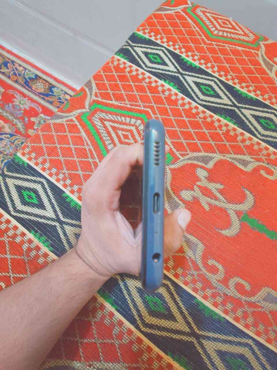 السلام عليكم شباب كلكسي اي13 جهاز نضيف ممفتوح ولاملعوب بي مواصفاته كلش حلوه بطارية 5000 بصمه جانبيه ذاكرة ١٢٨ السعر١٢٥ مكاني بغداد مدينة الصدر هاذا رقمي *********** شباب ممتواجد عل فيس الشراي يتصل
