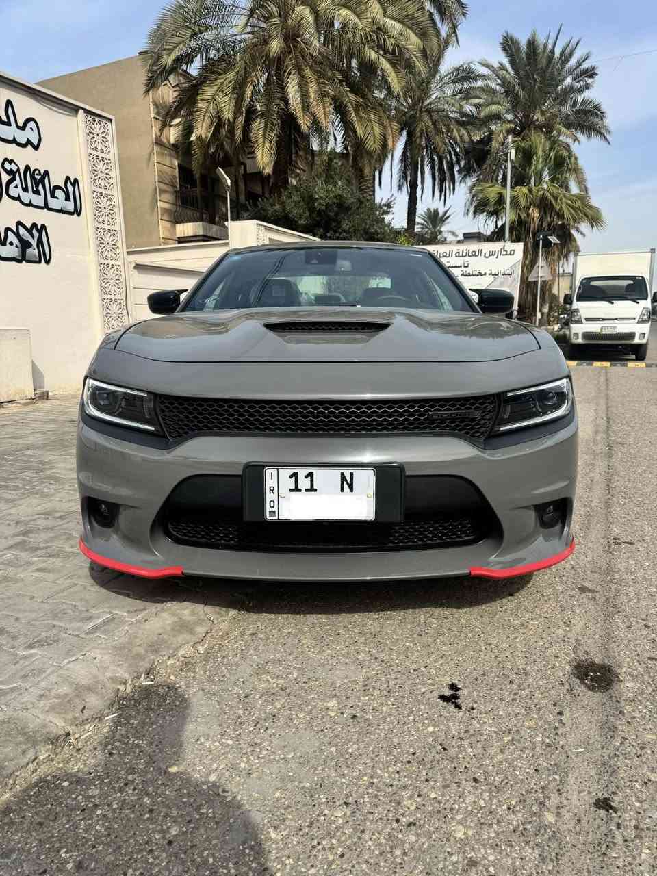 السلام عليكم جارجر 23 رادار خليجي
 وكاله هارلم لون مميز سمنتي بلاك ادشن ماشيه 11 
مكفوله كفاله عامه رقم بغداد الجديد بأسمي 
للاستفسار ***********
مكان السياره .بغداد
