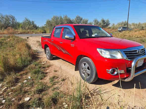 سلام عليكم من رخصت الادمن سياره تيوتا 2014 البيع المواصفات شاصي 12كير اتو مكينه بلادي خير من الله كير اكسل خير وبركه بلادي السياره  مابيها  اي نقص الاتصال ع الرقم ***********
