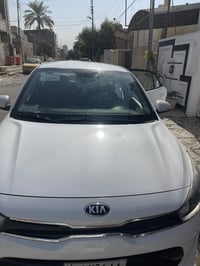 كيا ريو خليجي ١٦٠٠ موديل ١٩ ماشيه ٣٩ السياره مكفوله من كلشي ما عدى شخو...