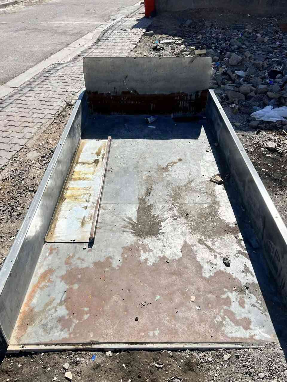 سلام عليكم غراض كيه فحل محجر غلاف بدي  كاسحه ***********
***********
