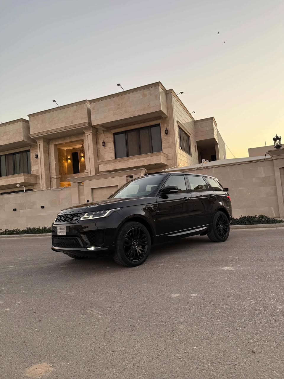 رانج 2020
السياره شركه سردار 
السياره فول ١/١
بنراما 
بصمه 
جكات 
كشنات خزن
كشنات تدفأه تبريد 
لد امامي خلفي
٢٣ سماعه سستم صوت 
٥ كامرات 
السياره ٦ سلندر 
كفاله عامه السيارهه 
السعر ٤١٠ 
مكان السيديه 
***********
