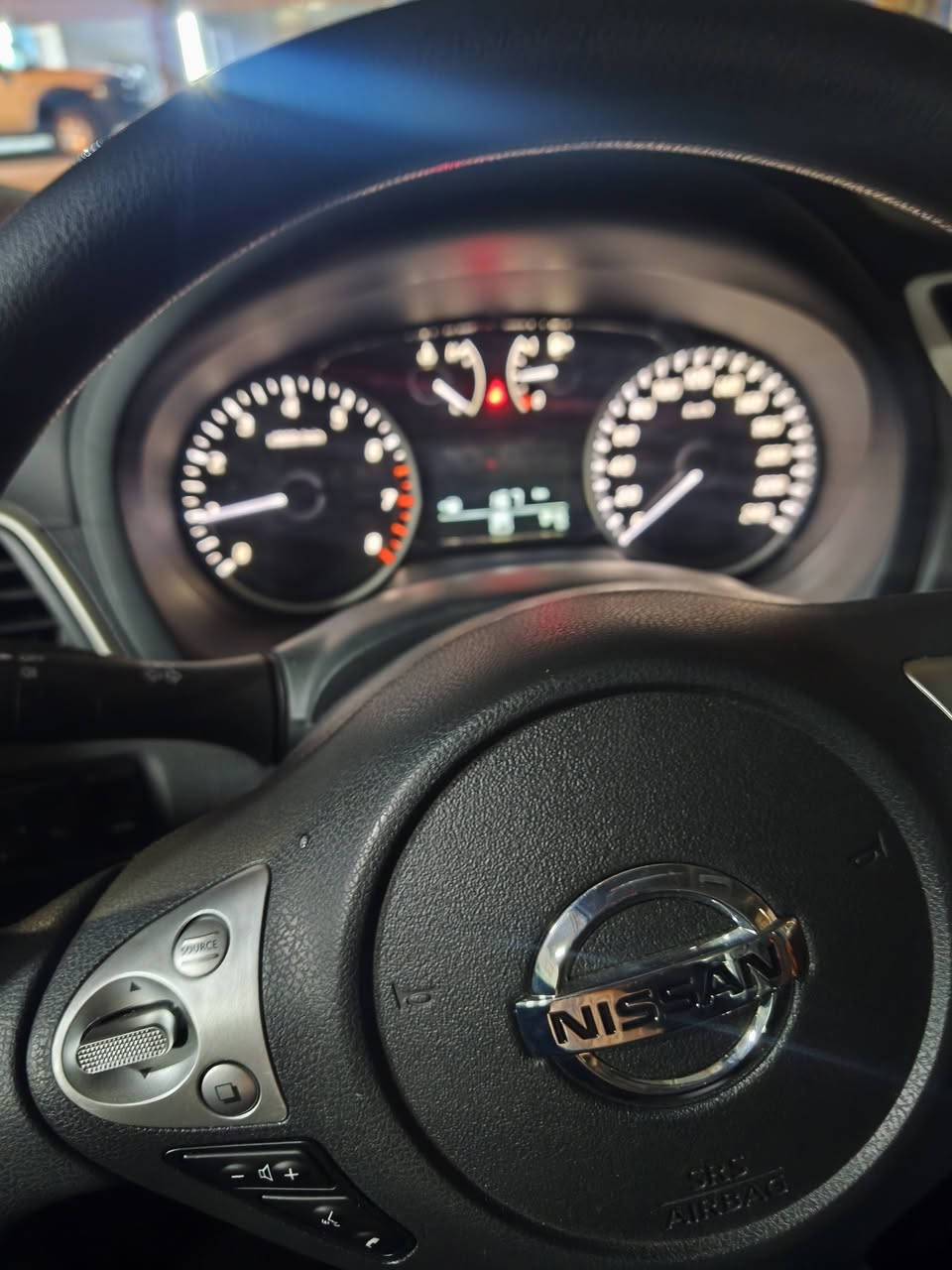 مكلف بل النشر نيسان سنترا سيلفي (( 2025 )) زيرووو رقم اربيل الدولي الجديد 
((  العقد والوكالة مجاني والتحويل مباشر))
المواصفات :
فتحة سقف،
شاشة،
كاميرا ،
داخل اسود
تحكم ستيرن،
ويل كب حجم 16 ، 
مانع انزلاق ، 
محرك 1600 ، 
يدات نيكل ، 
تبريد خلفي ، 
بلوجتر،
مري كهرباء ، 
لايت ماطور ، 
نظام Eco ، 
نظام ABS ,
ايرباك عدد ( 6 ) ,
عنواني الكراده
موبايل ☎️ ‏‪0774 498 8912‬‏
رايدهه ب130 وبيهه حق جيتك
