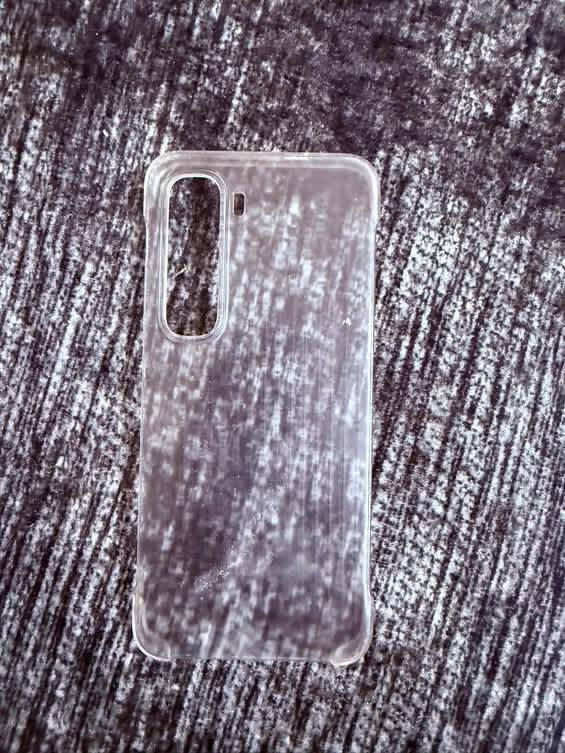 السلام عليكم  
الجهاز جديد مستخدم شهر 
Infinix HOT 60i
الذاكرة 256 8 رام -البطارية 120HZ 5160
يشغل ببجي 60 فريم 
شاحنة الجهاز 45 واط سريع 
الكامرة 50 MP
مدعوم بل AI
باكيت الجهاز موجود وكامل
السعر 185 مكاني البلديات للاتصال ***********
