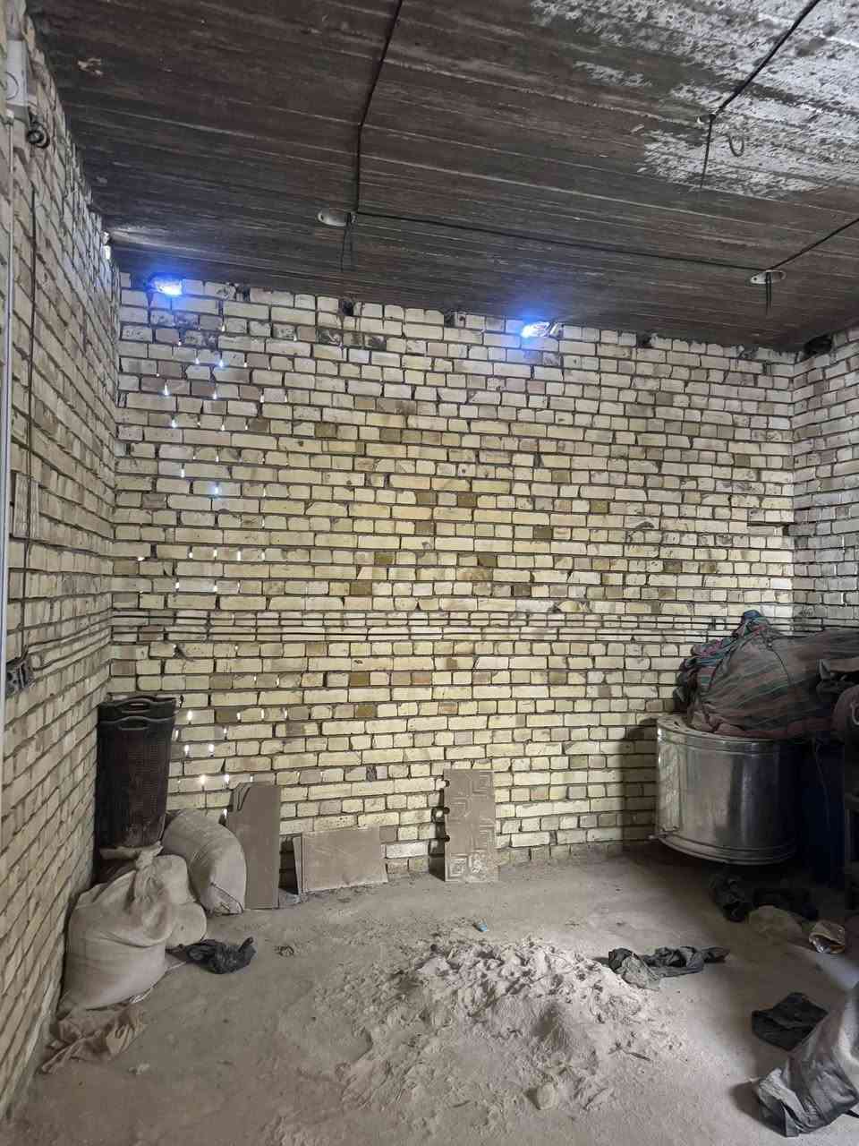 هيكل للبيع مساحه100 متر زراعي لامانه طابو زراعي طابق واحد تصال ***********
