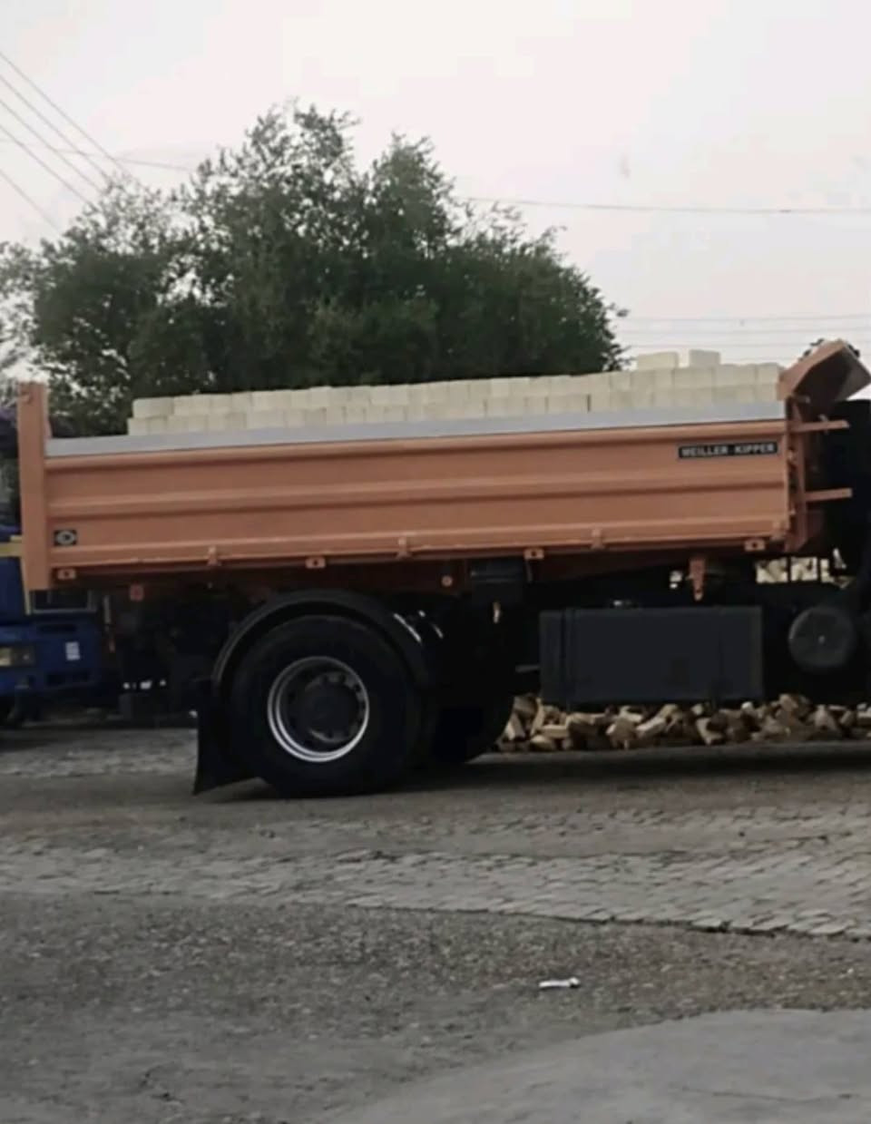 بدي البيع  ***********
