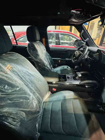 السلام عليكم للبيع جيتور T2 ماشيه 14 الف فول ١/١ بغداد رقم جديد داخل زيتوني مكانهة بغداد حي العدل 
***********
السعر 38,500 مليون وبيهة مجال للشراي
