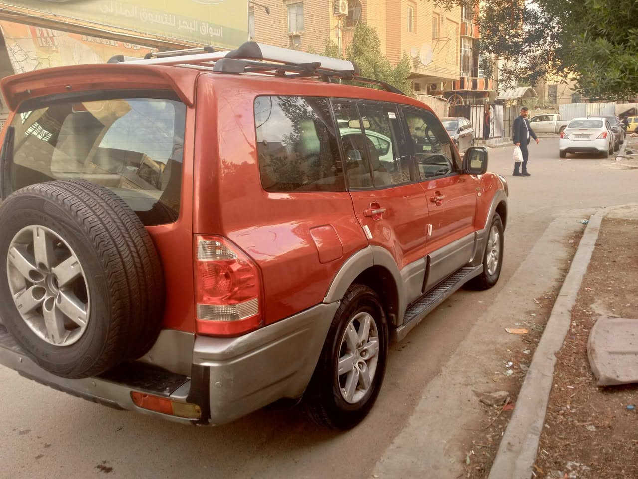 مكينه صدر تخم تاير كهربائيات كله تمام
3قطع تبريد 7راكب شاشه كامره تبريد شغال 
فور ويل شغال سياره مال جناي رقم وسنويه جدد شرط التحويل سعره مناسب عارضه 83وبيه مجال بصيط مكاني الاعظميه الاتصال***********
