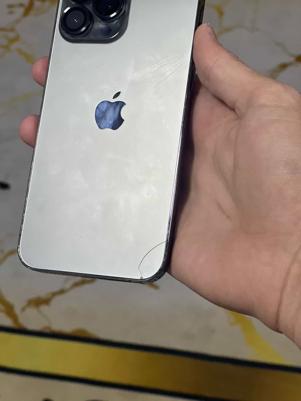 السلام عليكم ايفون 12برو ماكس 
 مبدل شاشه باطاري 100مبدل ضهر بيه فطر زغير و شاشه نوعيه زينه بدون حوافي فيس ايدي شغال تك ذاكره 128 قفلو390 
عنوان موصل حي الصحه


**إذا كنت صاحب هذا الإعلان وتريد حذفه لأي سبب، رجاءا أرسل رسالة إلى الدعم الفني**