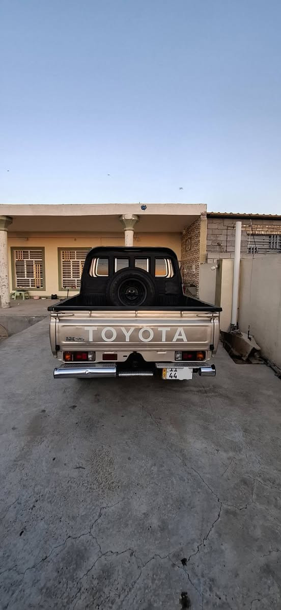 شاص او حوثية  خليجي بانزين دبل قمارة للبيع موديل ٢٠١٨ كفالة عامة رقم بغداد دولي سنويه جديدة  ٢٠٣٠٠
عنوان السياره نجف ناحية الرضوية # السعر ٣١٠ وبيه مجال قليل
*********** اسيا 
*********** أثير
