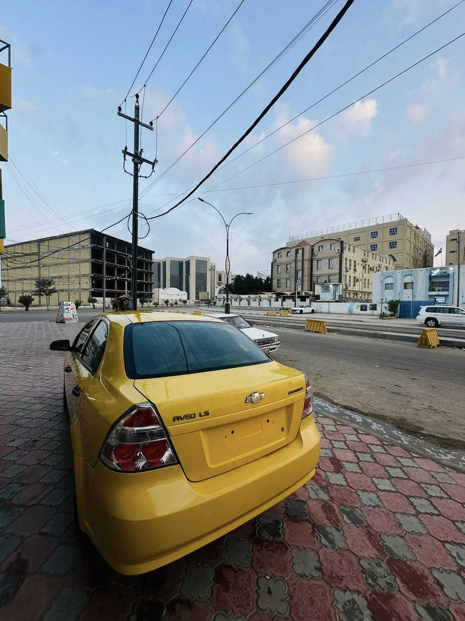 افيو موديل 2011 خليجي شركه عامه

الشراي فقط يخابر ***********
مكان السياره ناصريه مركز 
سياره بلاد لون اصفر 
1400 مفتوح ( المرغوب ) مكينه جديده توني شادها 
كير اوتو 
رقم بصره نكليزي سنونه جديده هزه جديد مداور ثاني يوم سياره بأسمي 

مبدل بيها جاملغ وبنيد 
كير ومكينه خير من الله 
شاشه 
كشنات جدد ارضيه جديده سياره نضيفه شوف العين 
السياره عليها ادامه كامله 
مصفره هيئه وغرامات ربع ماعليها 
سعرها 58 ورقه وبيها مجال قليل حك الجيه بس
