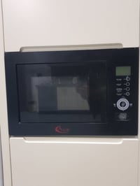مايكروويف • نظيف • للبيع