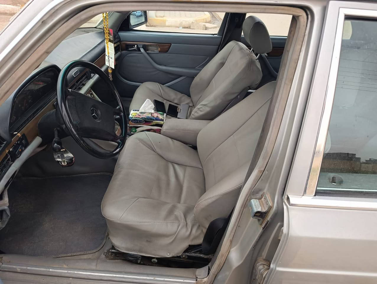 مارسدس مويل 1988كير محرك بطه السعر خاص ***********
