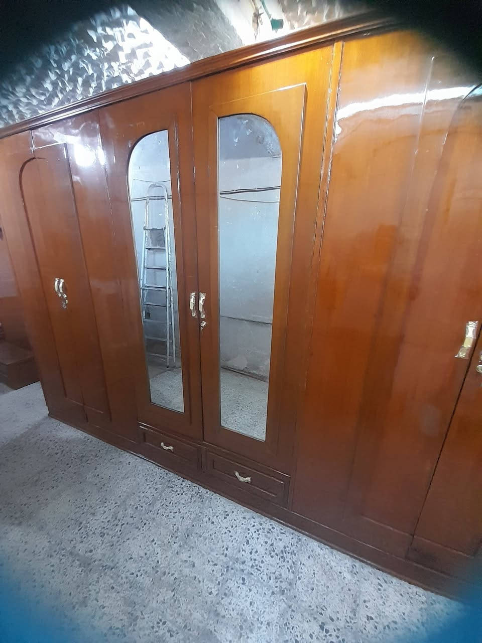 غرفه ٦باب صاج ثقيل مستعمل للإستفسار اتصل على ***********
