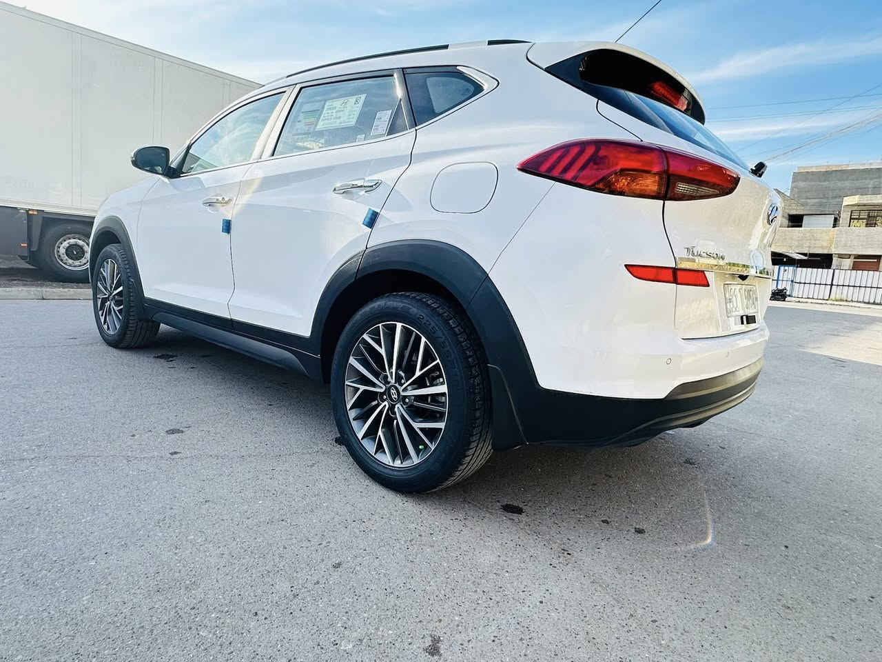 السلام عليكم  
توسان 2020(خليجي ) . شركت كاصد باب الاول 

خمس عدسات 

للبيع  

المحرك : 2.0

الرقم بغداد بأسمي 

المواصفات 

•دخول ذكي(بصمة)

•شاشة كبيرة اصلية +كاميرا اصلية 

•مصابيح امامية زنون مع LED 

•مصابيح خلفية LED

•مقاعد امامية كهرباء عدد2

•محدد سرعة

•فول تحكم ستيرن

•سايد بريك بل ارجل 

•اوتو هولد

•شحن وايرليس

خمس عدسات 

•مري كهرباء

•مود درايف

•تبريد امامي خلفي

•ماشيه70الف شرط فحص سبير منزل جديده معنه كلامه 

سياره مكفولة كفاله عامه

السعر السياره 213 وبيه مجال حك جيتك 

 

للاستفسار الاتصال على الرقم 

عنون بغداد بحي اور 

***********
