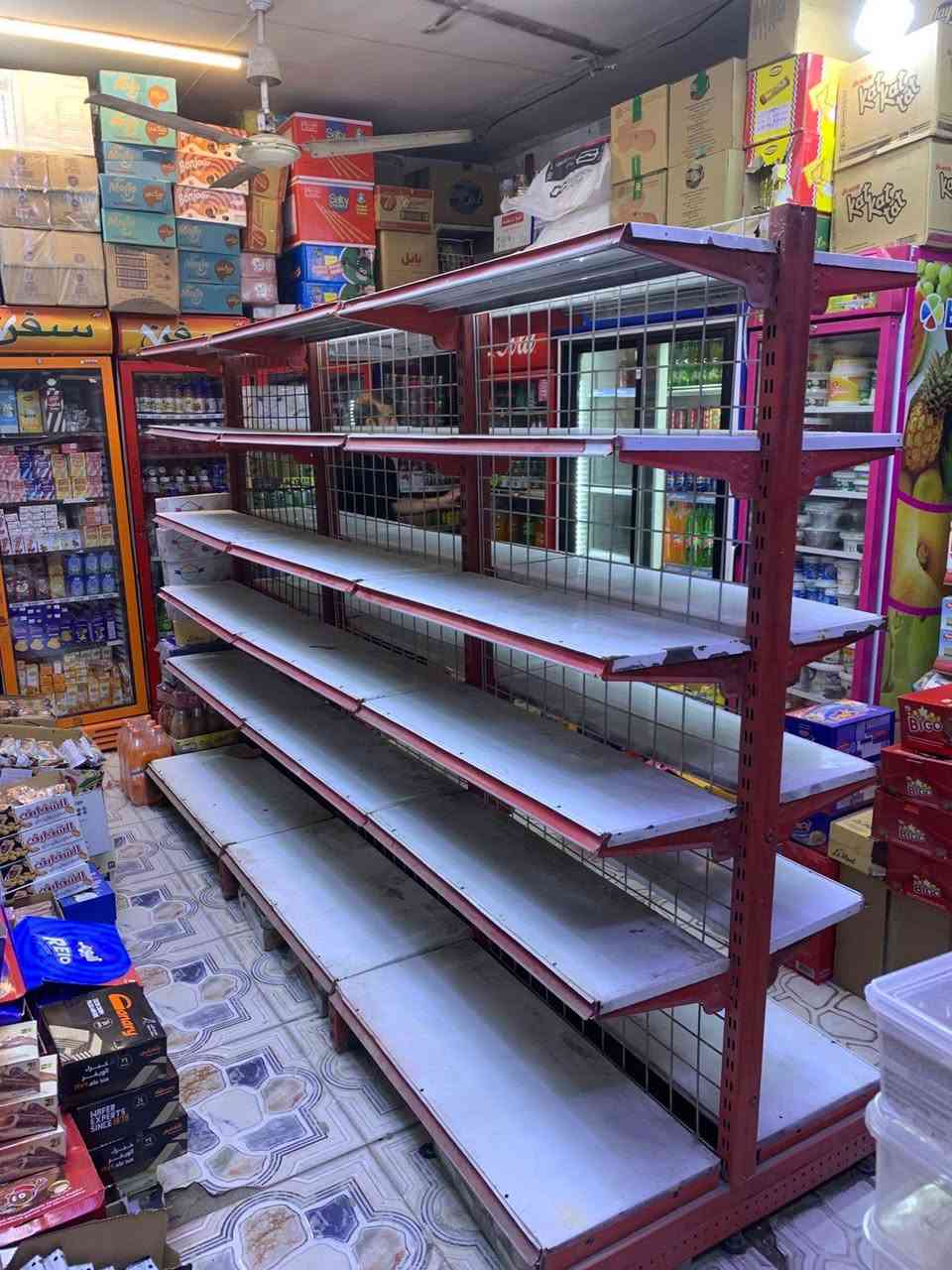سفينه وسطيه اكثر من ٣ أمتار ارتفاع عالي سعر ٣٠٠ وبيها مجال بغداد الشعب *********** واتساب
